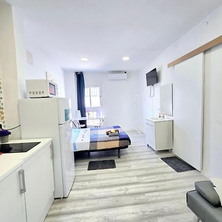 Apartamento Metro Manises Y Aeropuerto Dış mekan fotoğraf